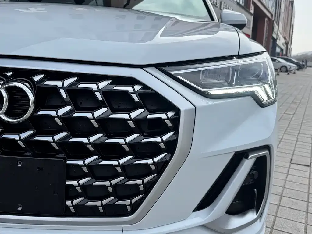 Audi Q3 2025 из CN, фото 10
