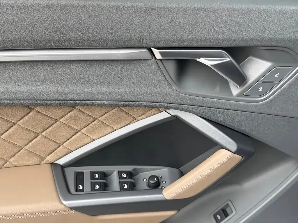 Audi Q3 2025 из CN, фото 9