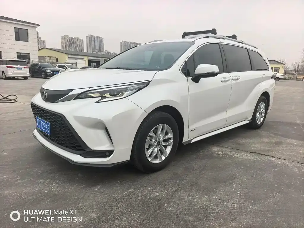 Toyota Granvia 2024 из CN, фото 1