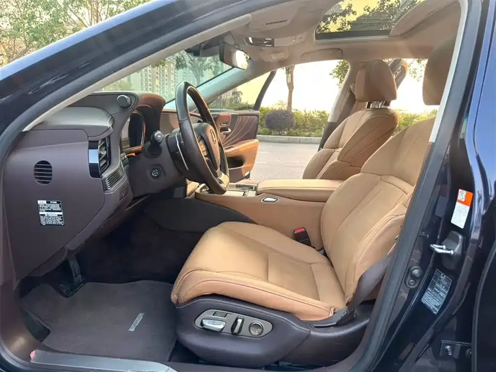 Lexus LS 2021 из CN, фото 2