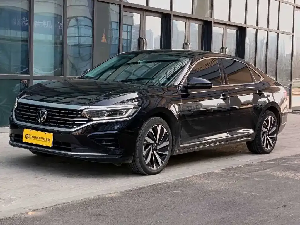 Volkswagen Passat 2023 из CN, фото 1
