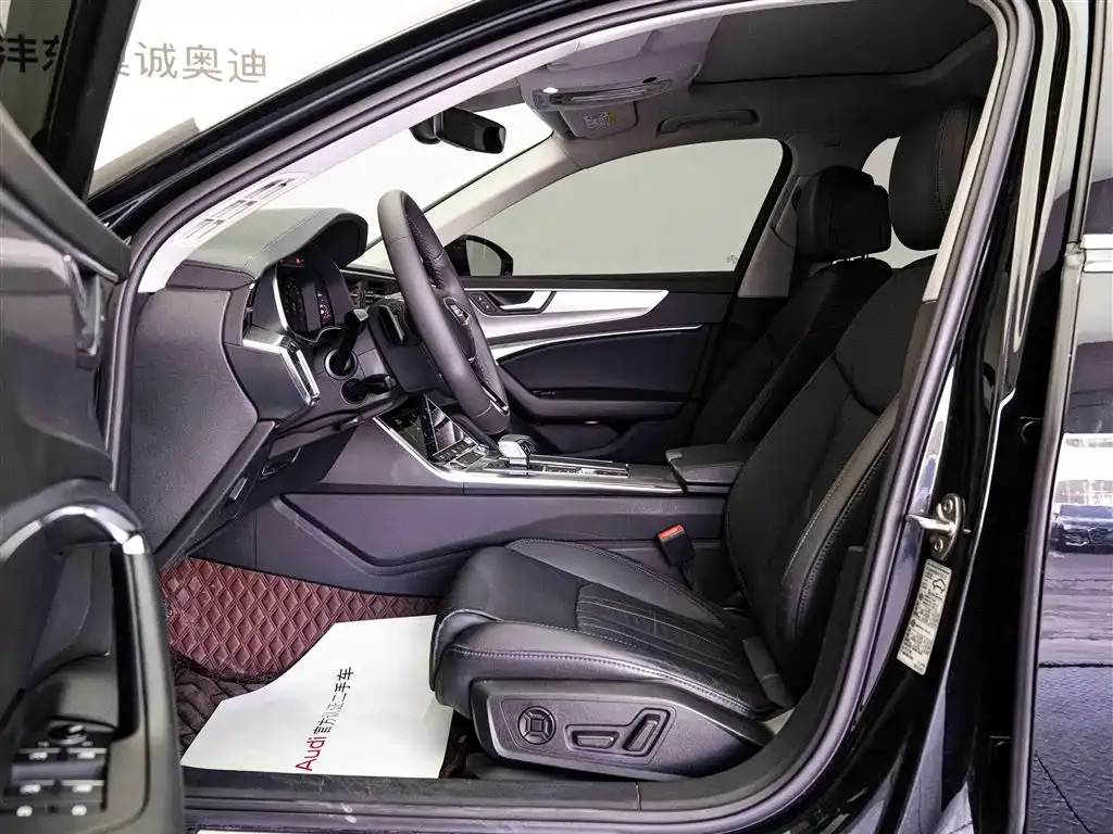 Audi A6L 2021 из CN, фото 4