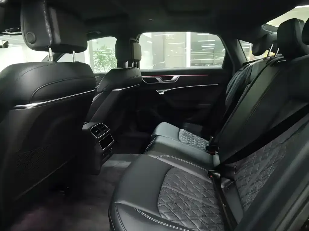 Audi A6L 2026 из CN, фото 4
