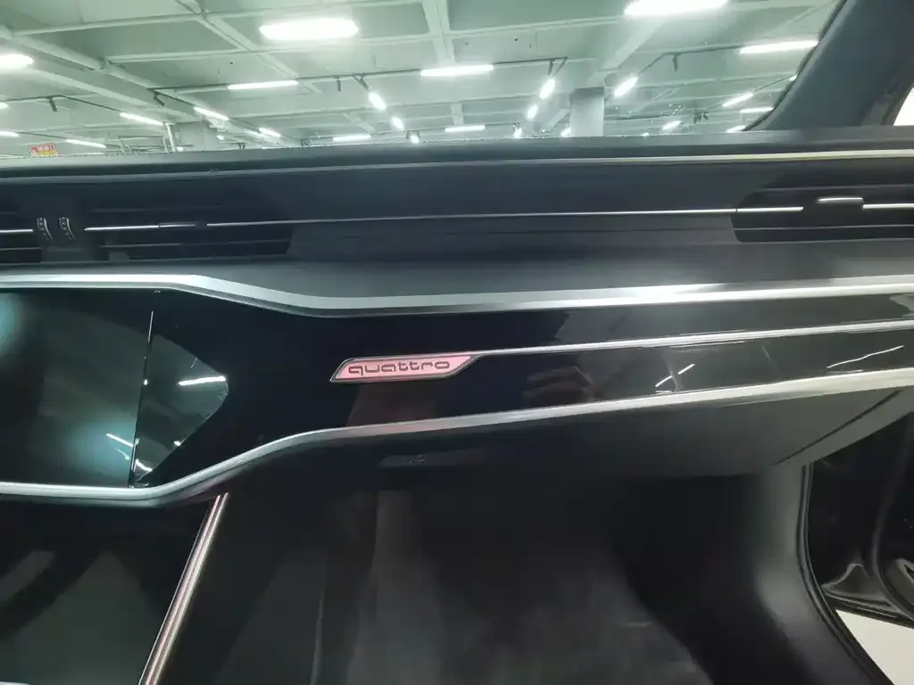 Audi A6L 2026 из CN, фото 5