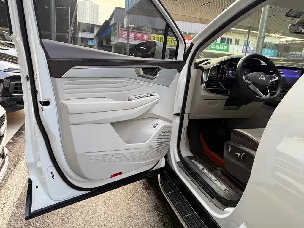 Volkswagen Talagon 2022 из CN, фото 9