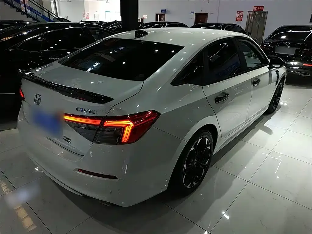 Honda Civic — фото 2