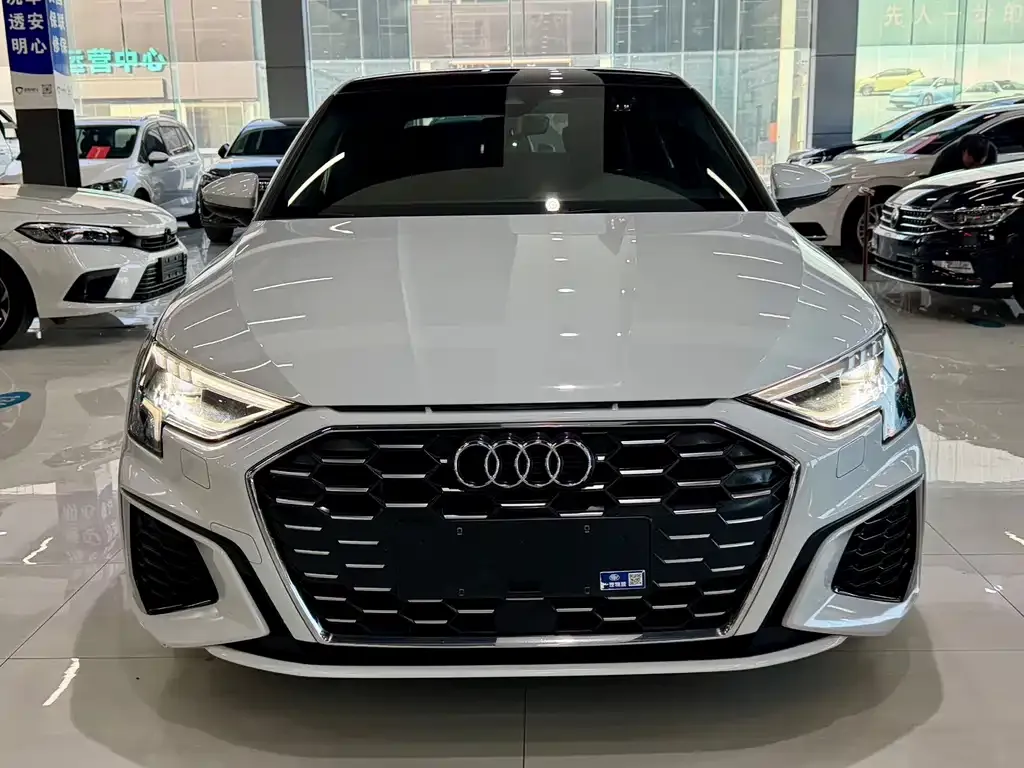 Audi A3 2022 из CN, фото 7