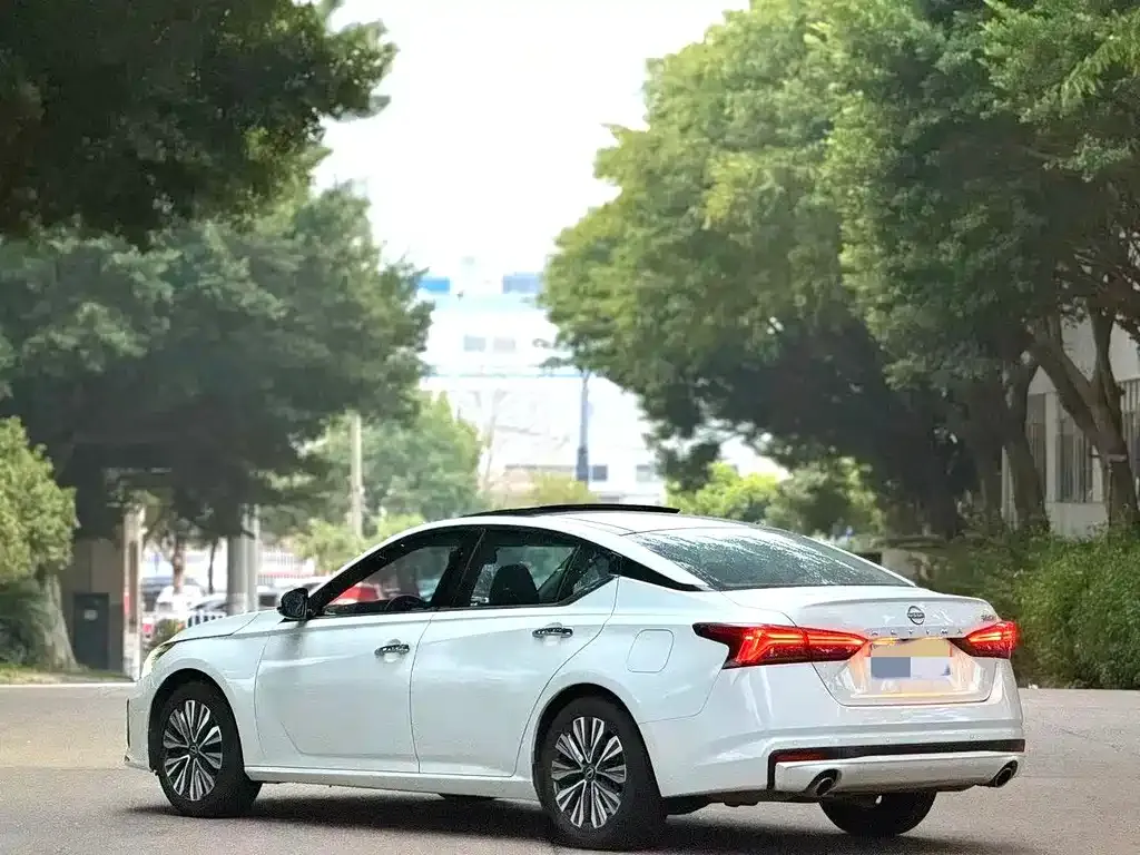 Nissan Teana 2023 из CN, фото 2