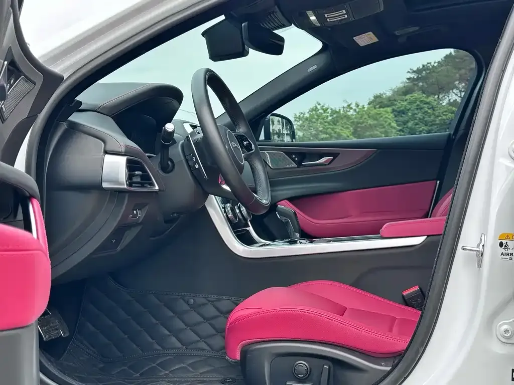 Jaguar XEL 2024 из CN, фото 4