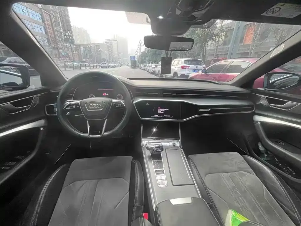 Audi A6L 2024 из CN, фото 5