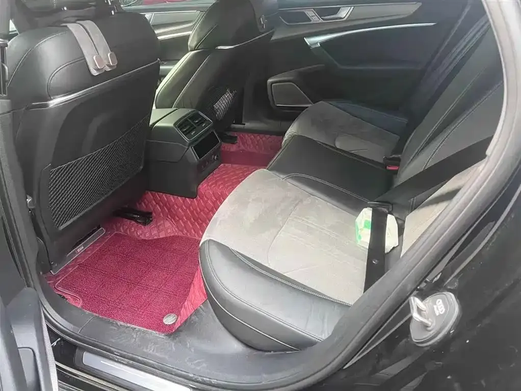 Audi A6L 2024 из CN, фото 6