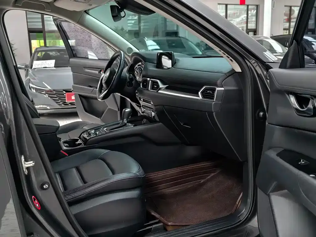 Mazda CX-5 2022 из CN, фото 2