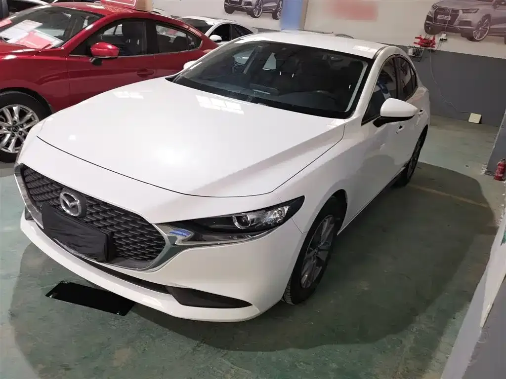 Mazda 3 Axela 2024 из CN, фото 1