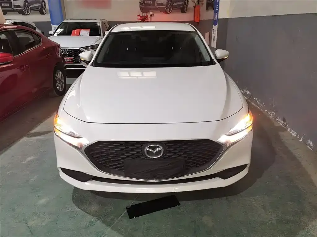 Mazda 3 Axela 2024 из CN, фото 6