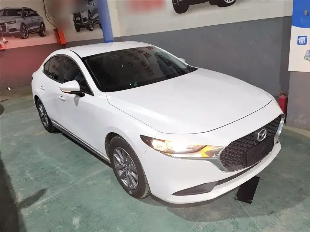 Mazda 3 Axela 2024 из CN, фото 5