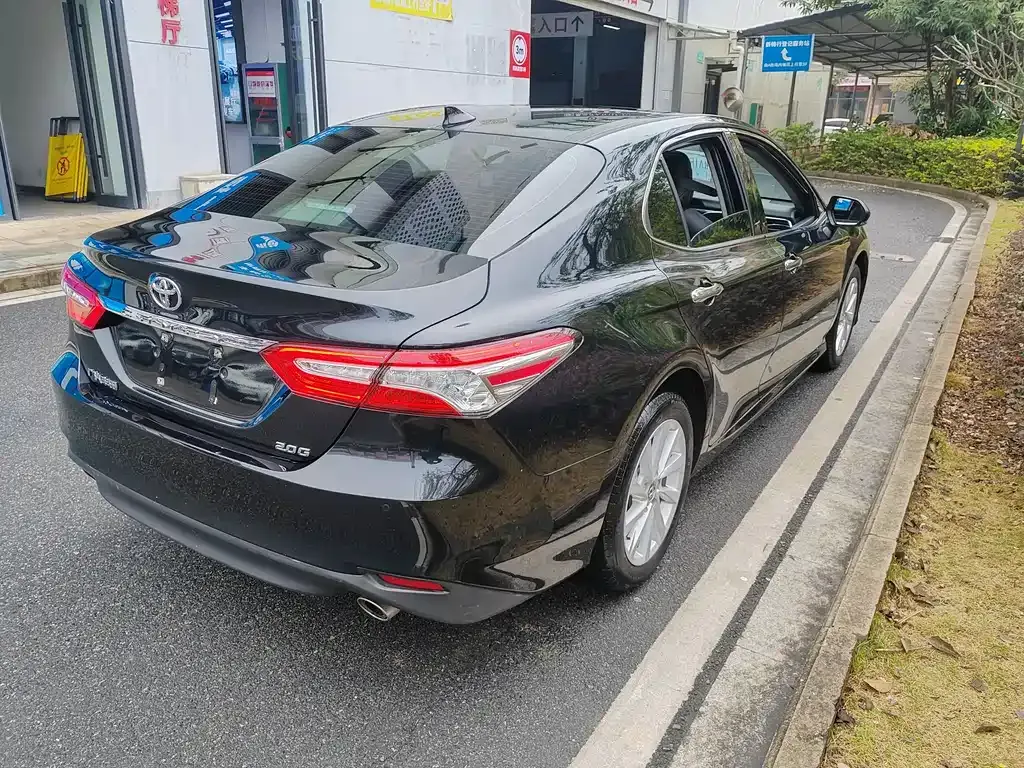 Toyota Camry 2023 из CN, фото 7