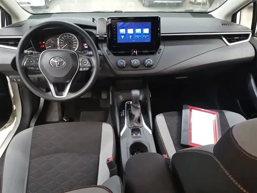 Toyota Corolla 2023 из CN, фото 4