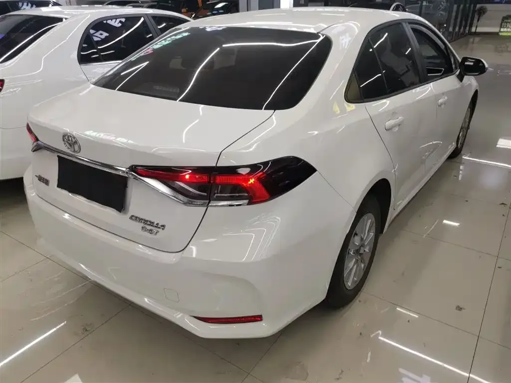 Toyota Corolla 2023 из CN, фото 7