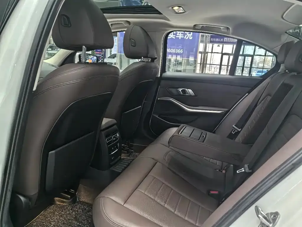 BMW 3 Series 2022 из CN, фото 8