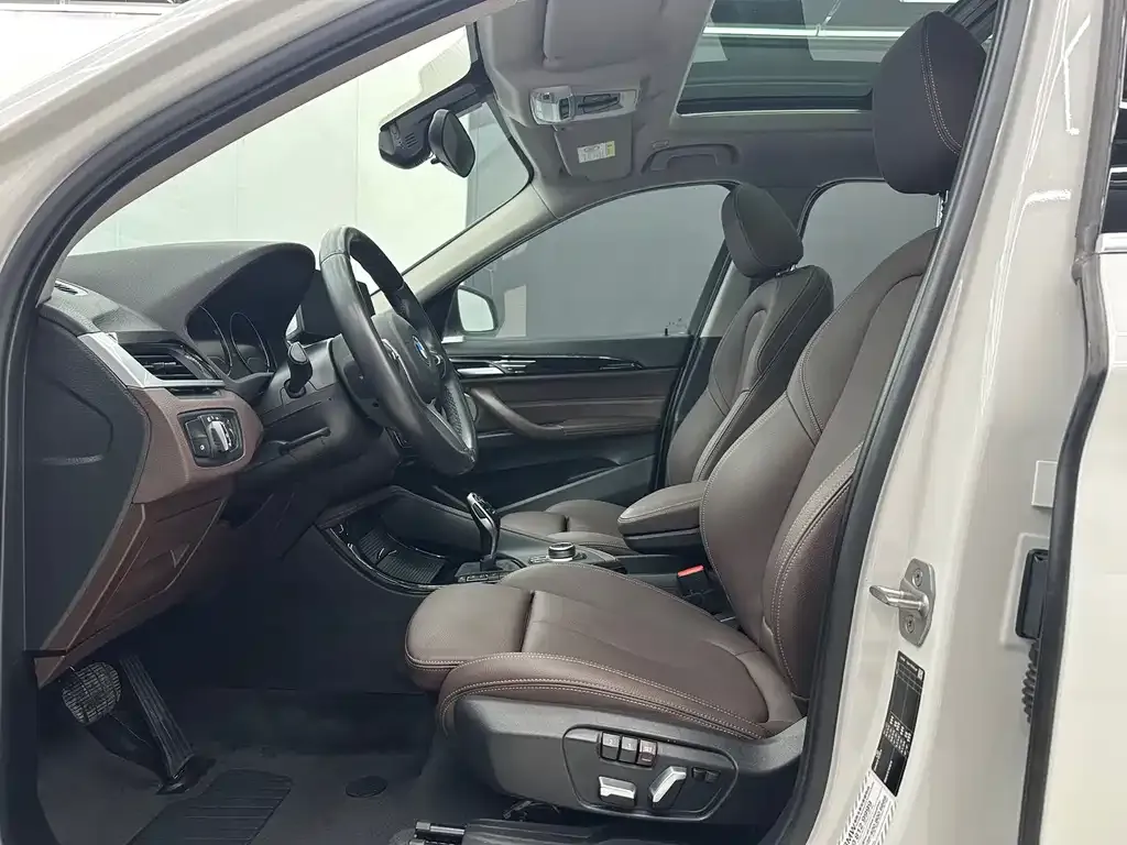 BMW X1 2022 из CN, фото 3