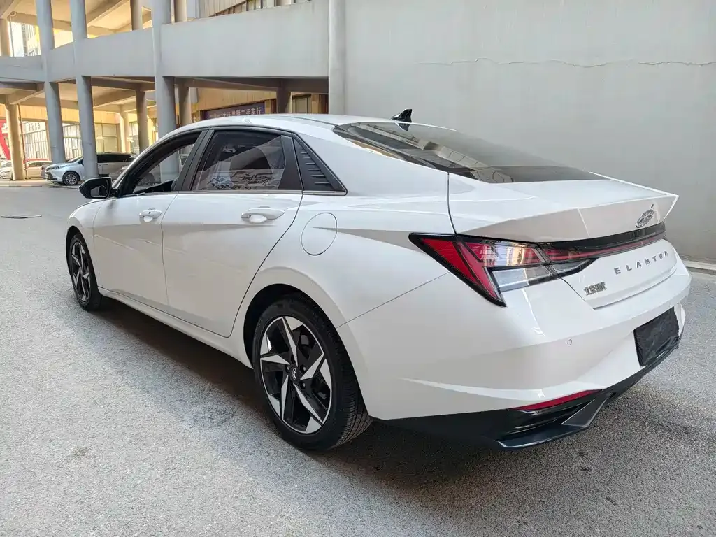 Hyundai Elantra 2022 из CN, фото 5