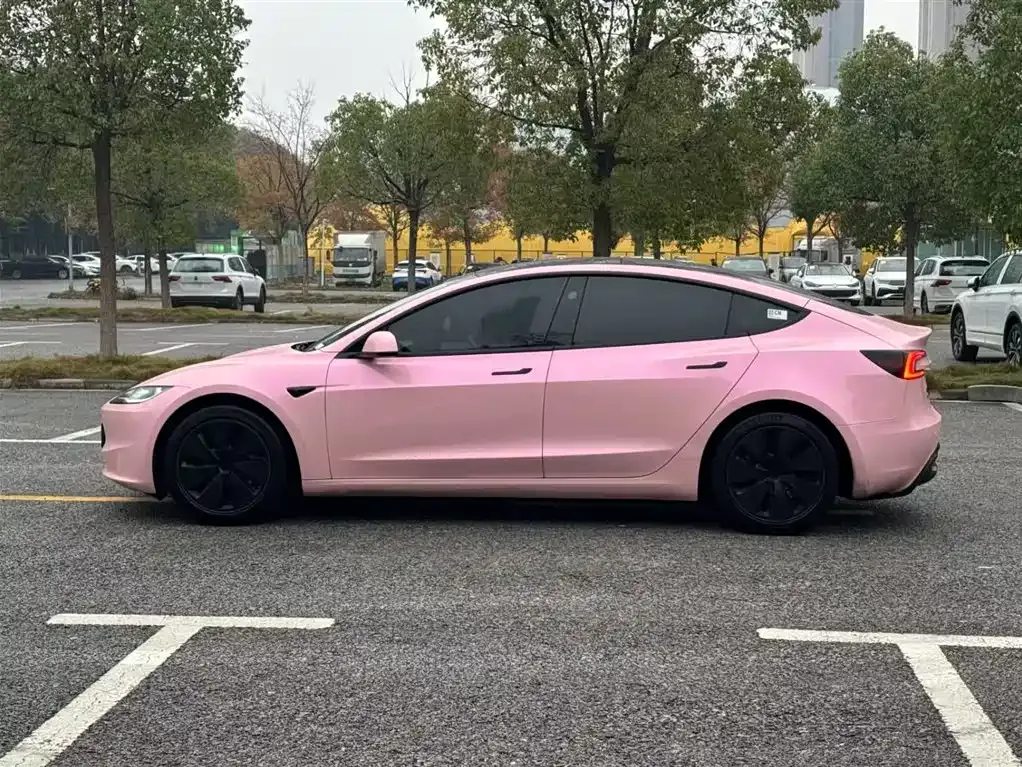 Tesla Model 3 — фото 10