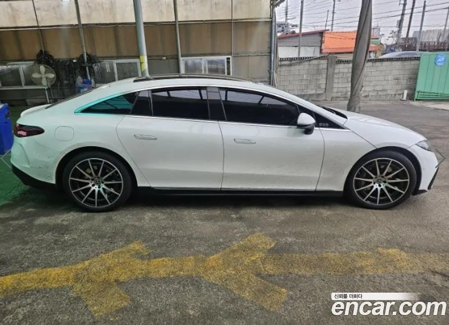 Mercedes-Benz EQS 2023 из KR, фото 8