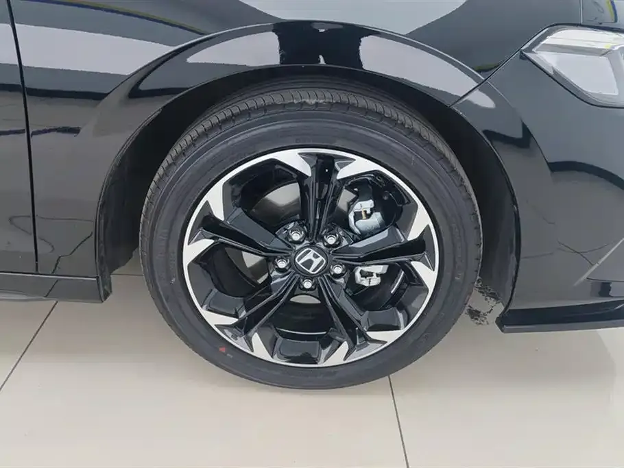 Honda Civic 2025 из CN, фото 2
