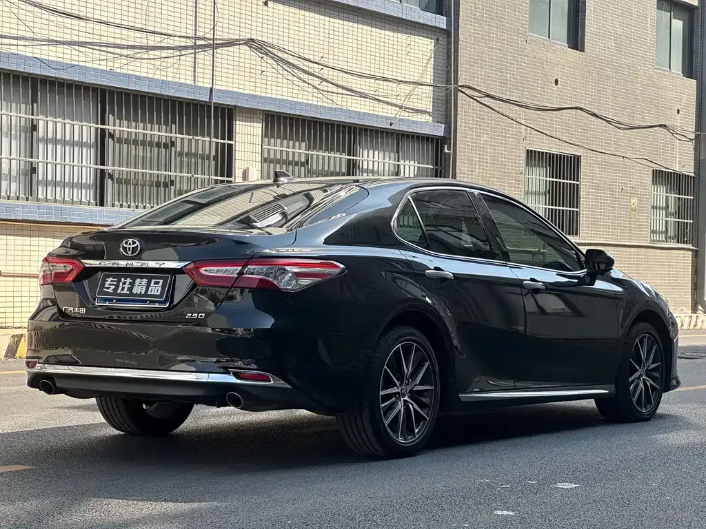 Toyota Camry 2023 из CN, фото 5
