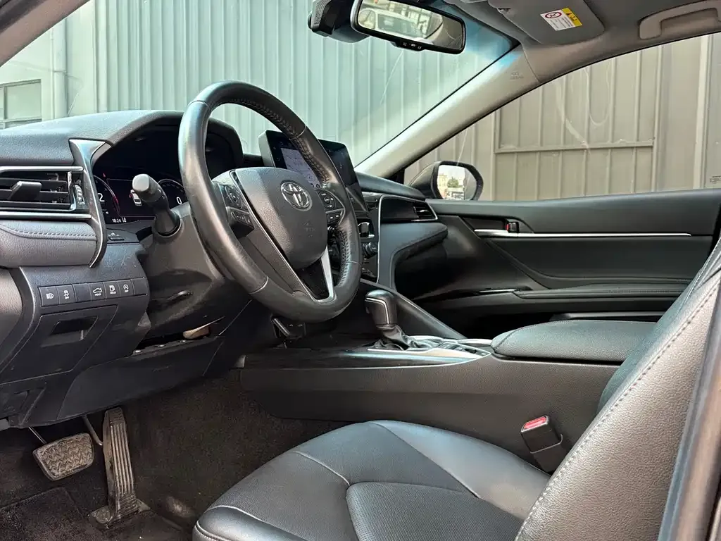 Toyota Camry 2023 из CN, фото 7