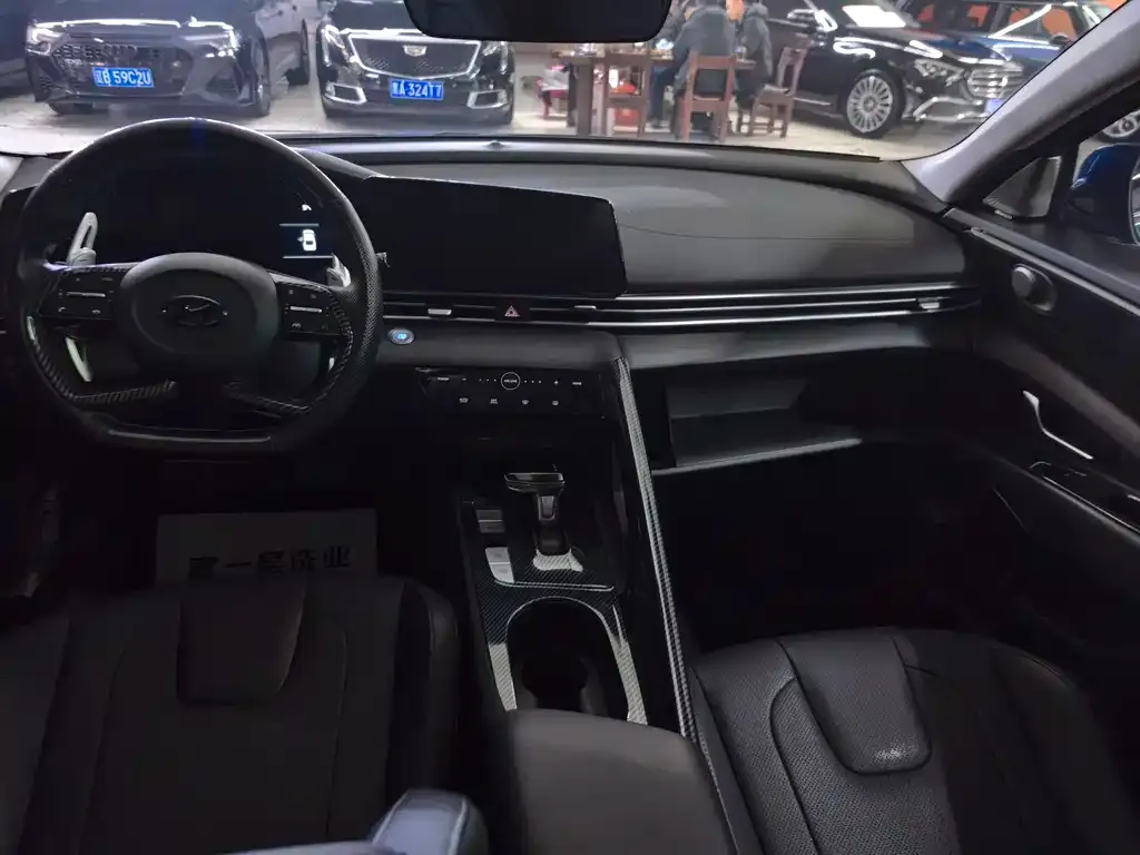 Hyundai Elantra 2022 из CN, фото 10