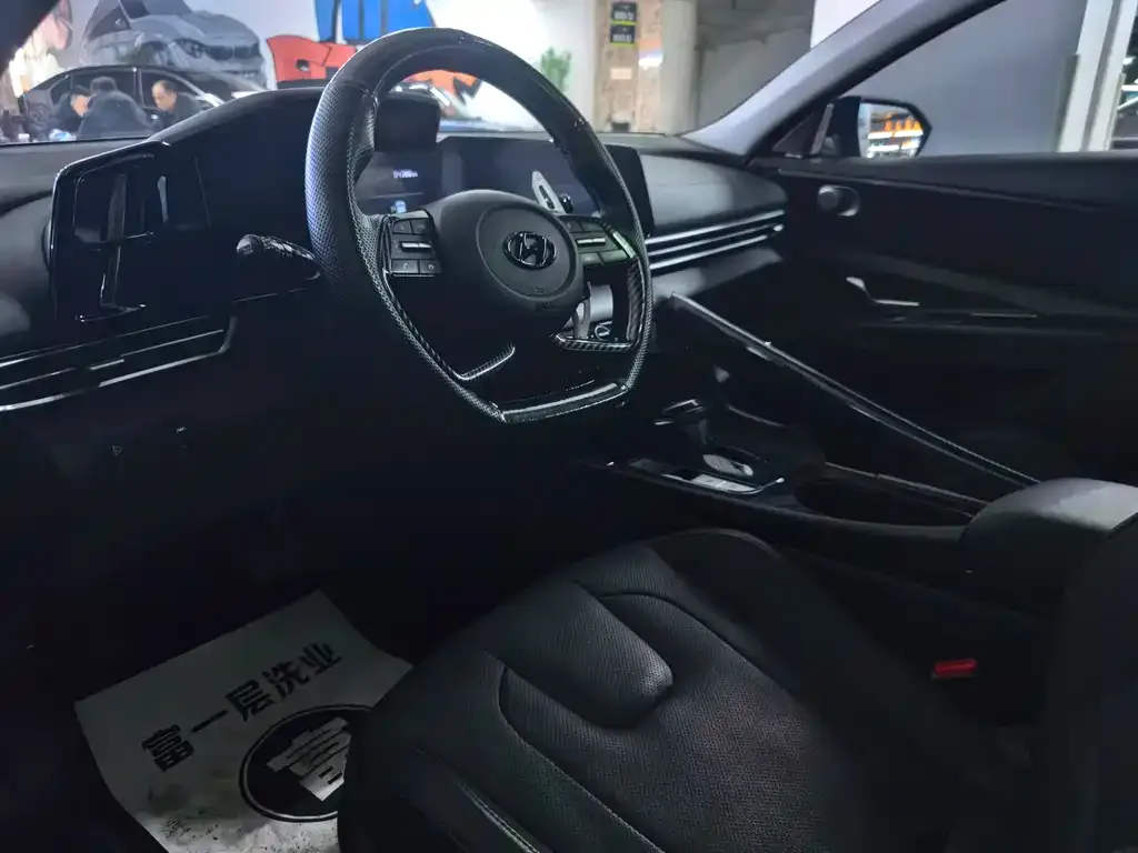 Hyundai Elantra 2022 из CN, фото 2