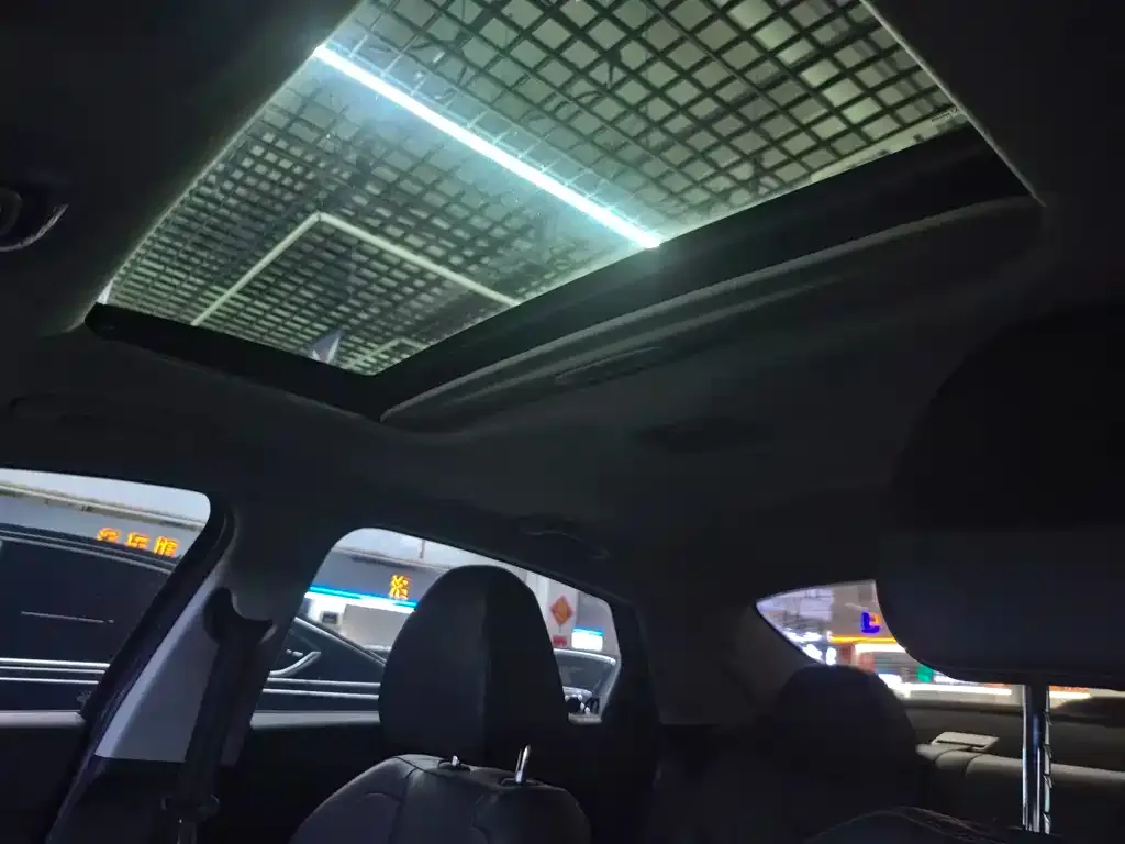 Hyundai Elantra 2022 из CN, фото 9