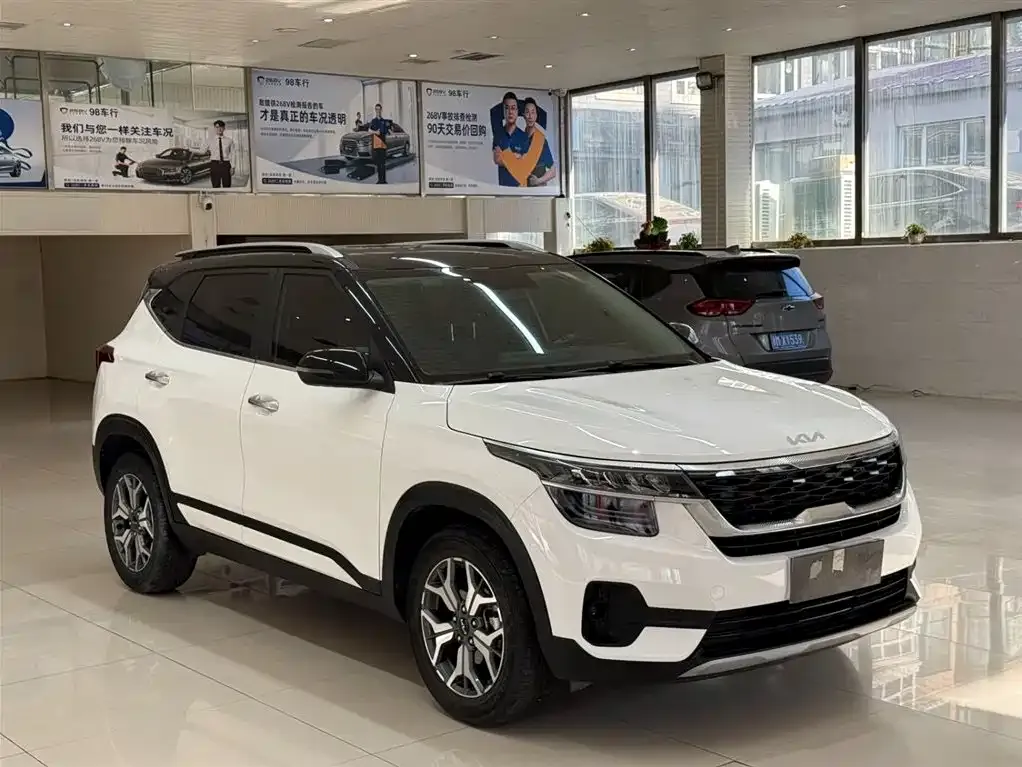 Kia KX3 2022 из CN, фото 2
