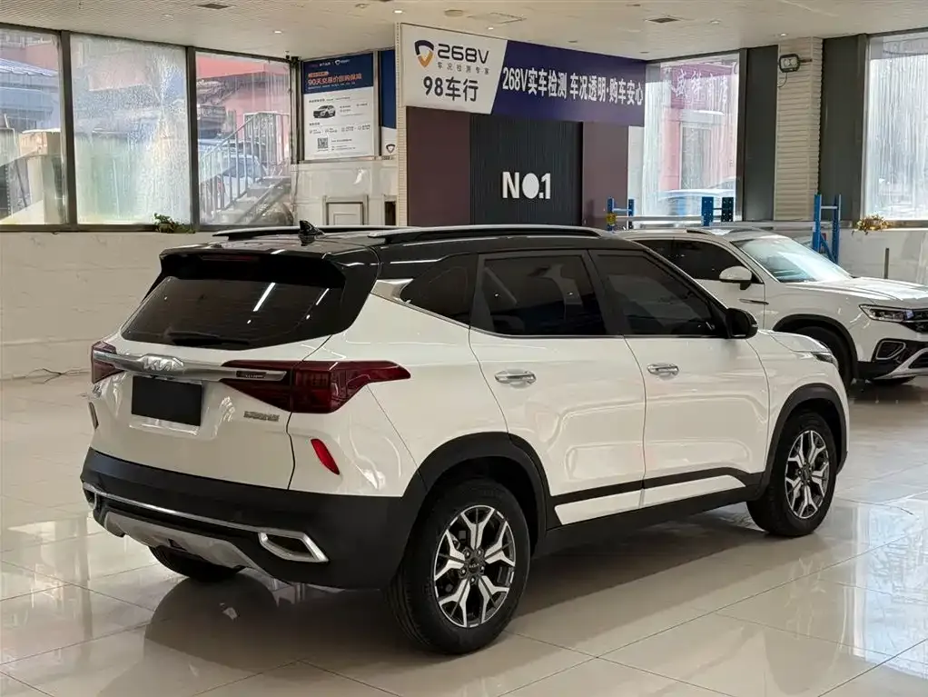 Kia KX3 2022 из CN, фото 8