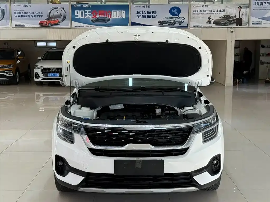 Kia KX3 2022 из CN, фото 5