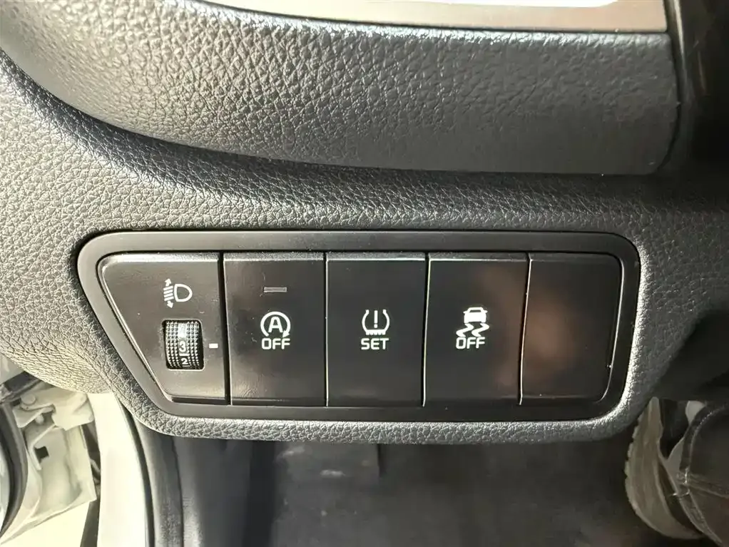 Kia KX3 2022 из CN, фото 6