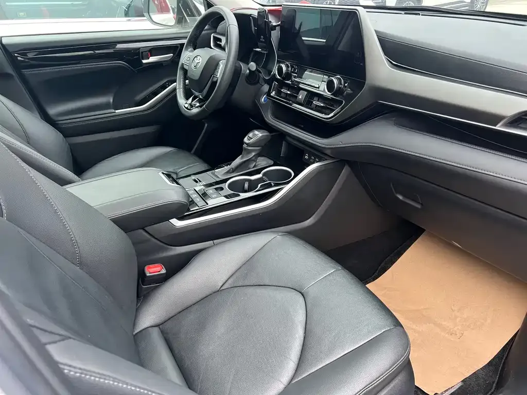 Toyota Highlander 2022 из CN, фото 5