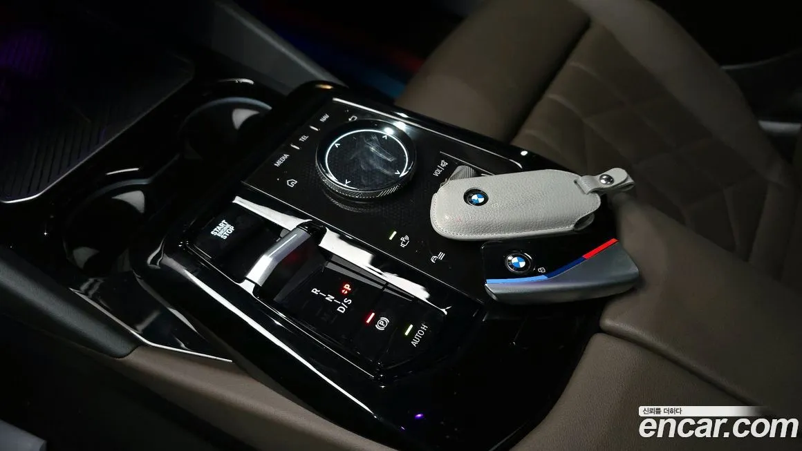 BMW 5-Series 2024 из KR, фото 2