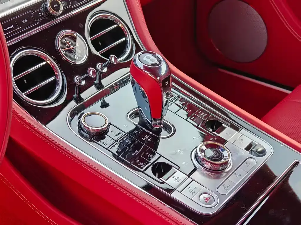 Bentley Continental 2022 из CN, фото 10