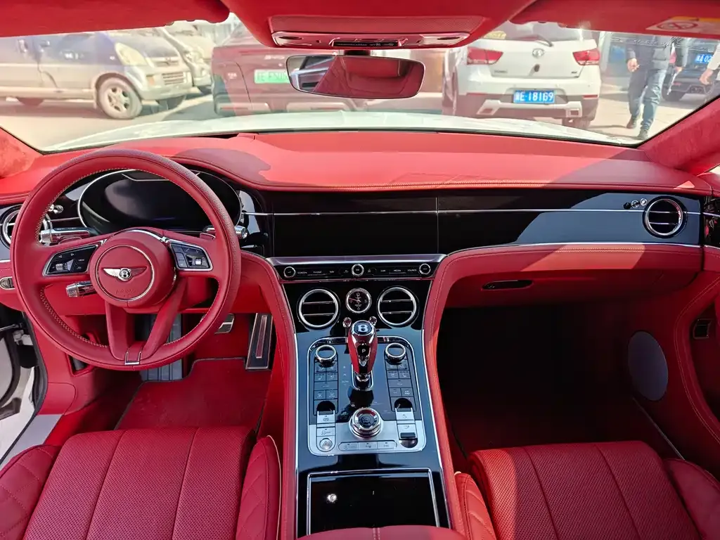 Bentley Continental 2022 из CN, фото 9