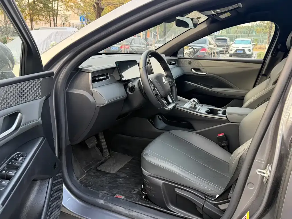 BYD Qin PLUS 2025 из CN, фото 3
