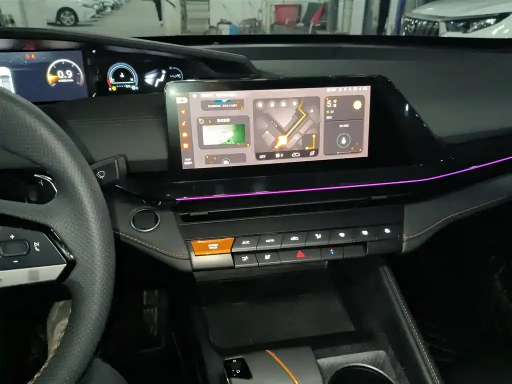 Changan UNI-V 2023 из CN, фото 7