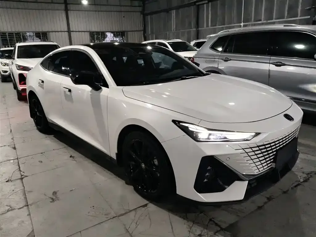 Changan UNI-V 2023 из CN, фото 2