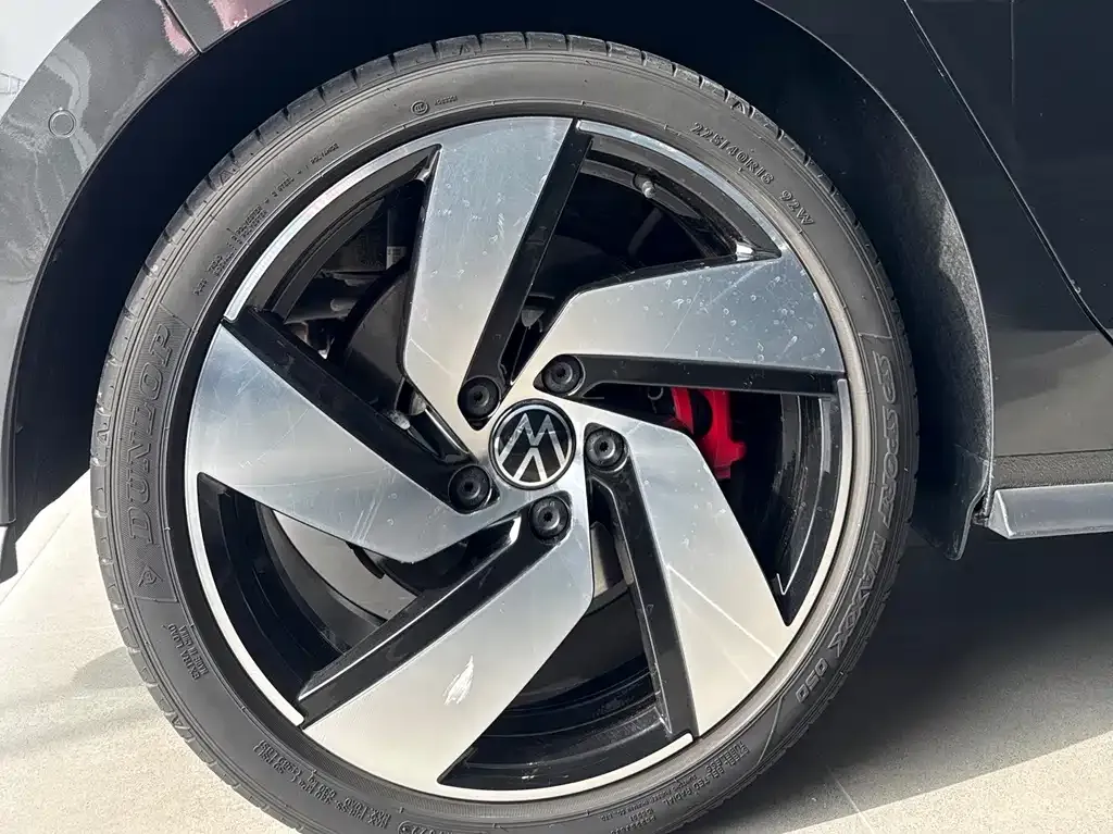 Volkswagen Golf GTI — фото 7