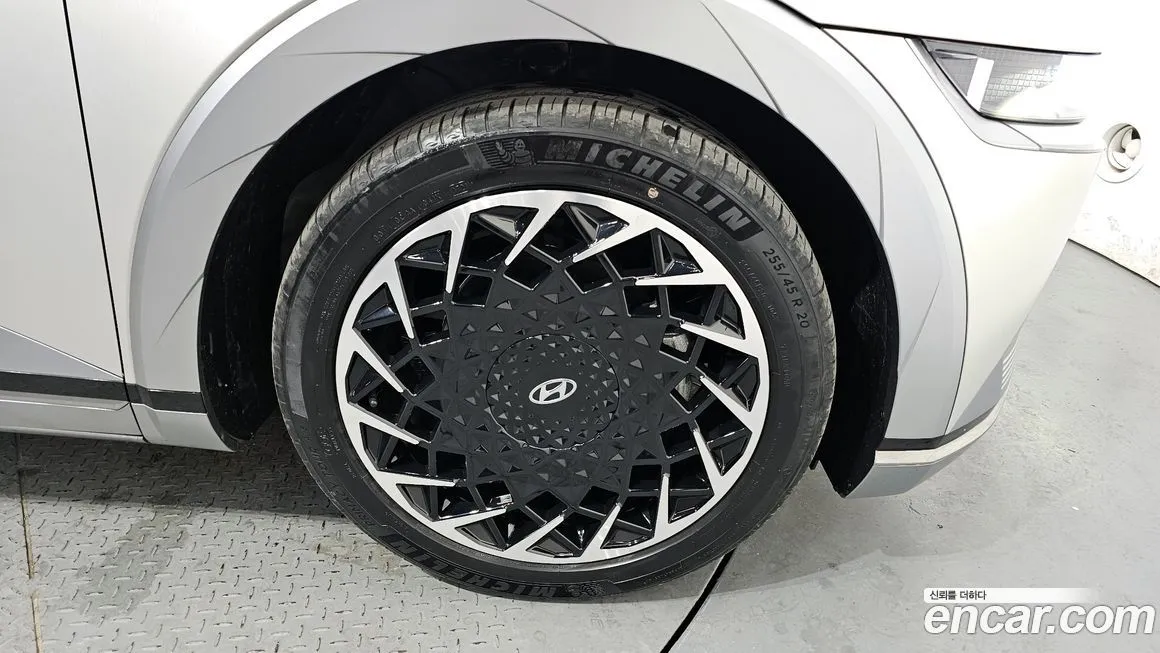 Hyundai Ioniq5 — фото 3
