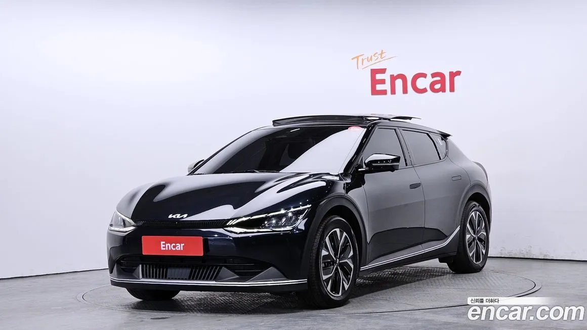 Kia EV6 — фото 1
