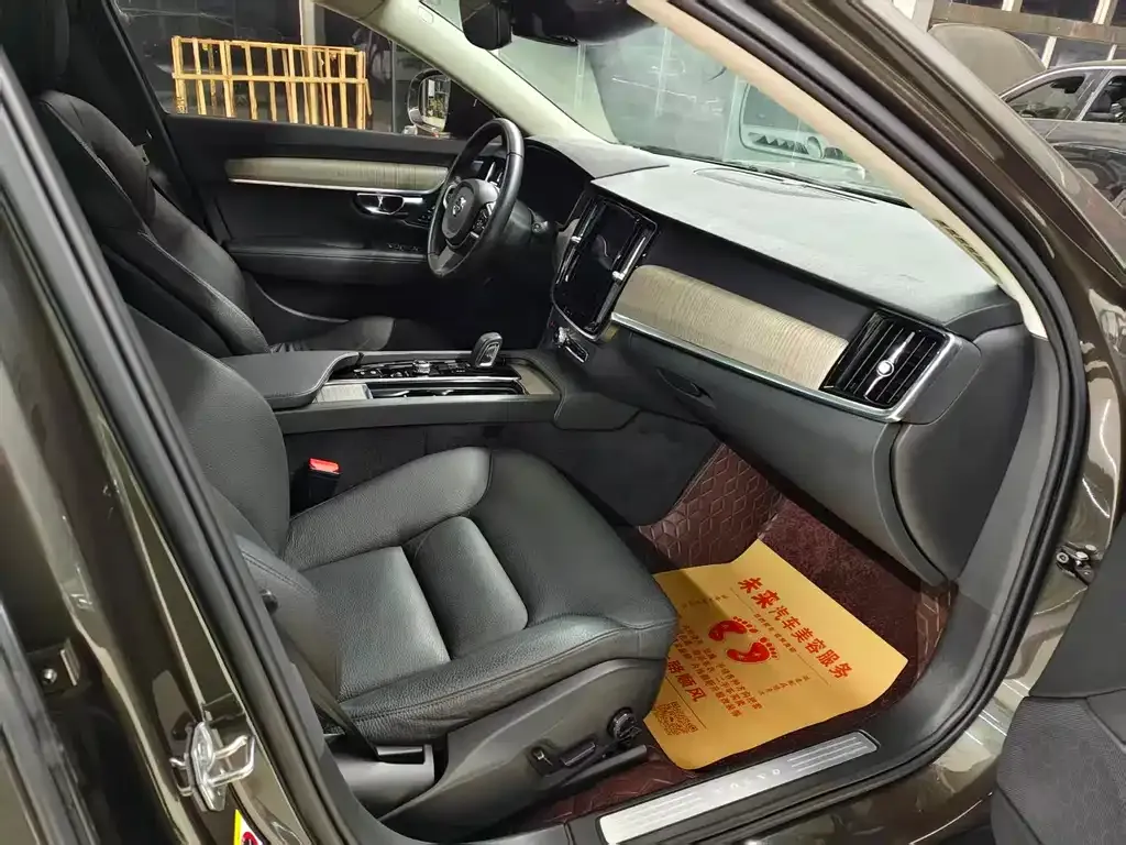 Volvo V90 2021 из CN, фото 8