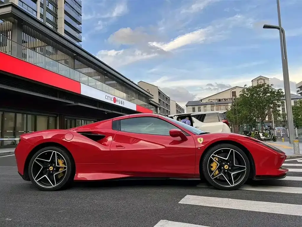 Ferrari F8 2021 из CN, фото 4