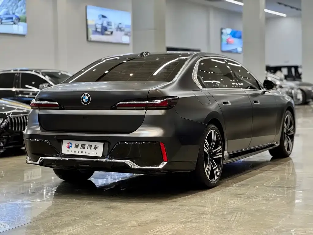 BMW 7 Series 2023 из CN, фото 5